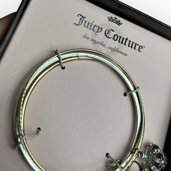 NIB Juicy Couture Set of Three Stack of Charm Bracelets Gold/Silver Y2K Wristlet - Picture 3 of 9